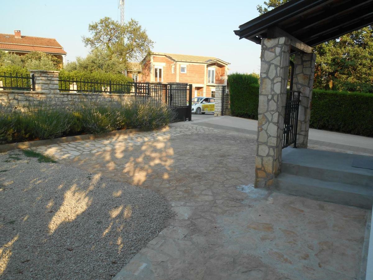 Apartamento Miadea Rovinjsko Selo Exterior foto
